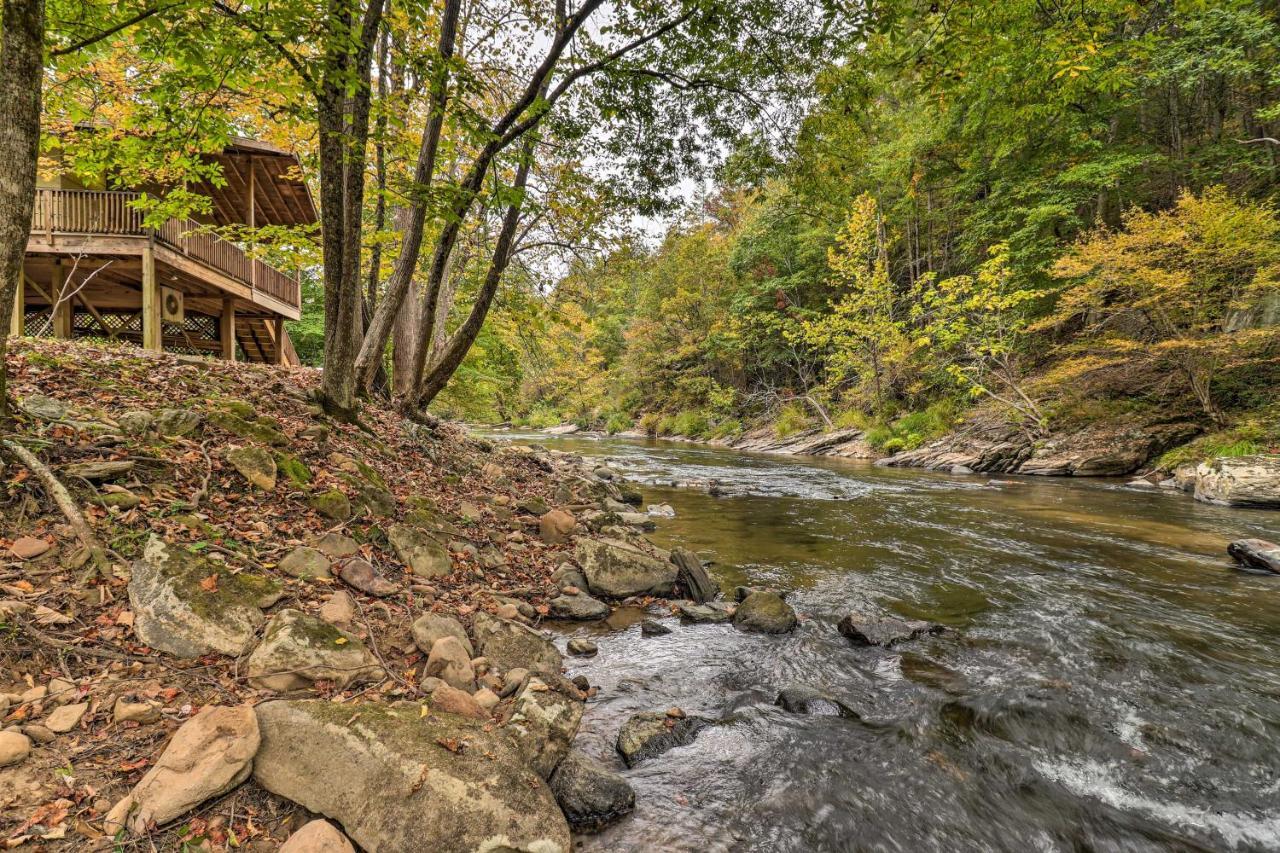 فيلا Creekside Retreat With Deck, 18 Miles To Wolf Ridge Weaverville المظهر الخارجي الصورة