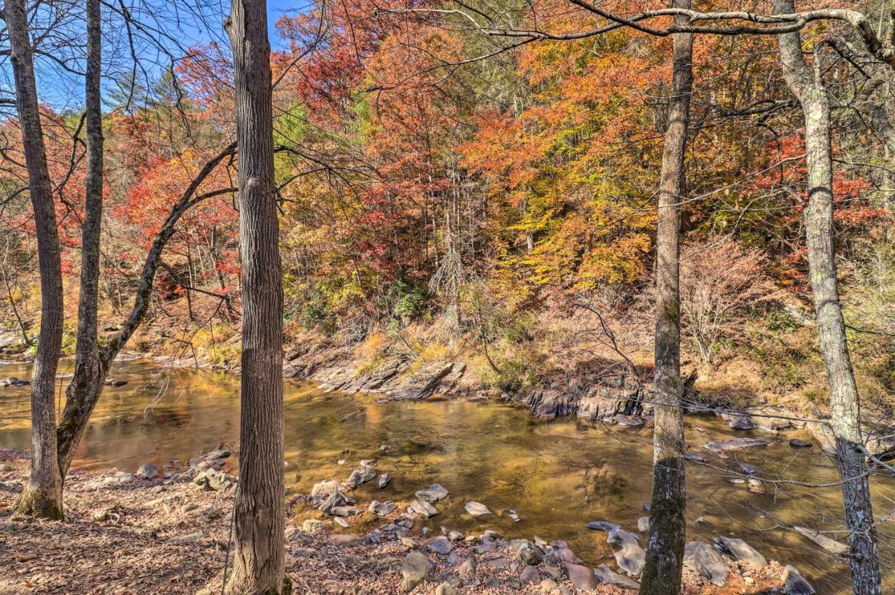 فيلا Creekside Retreat With Deck, 18 Miles To Wolf Ridge Weaverville المظهر الخارجي الصورة
